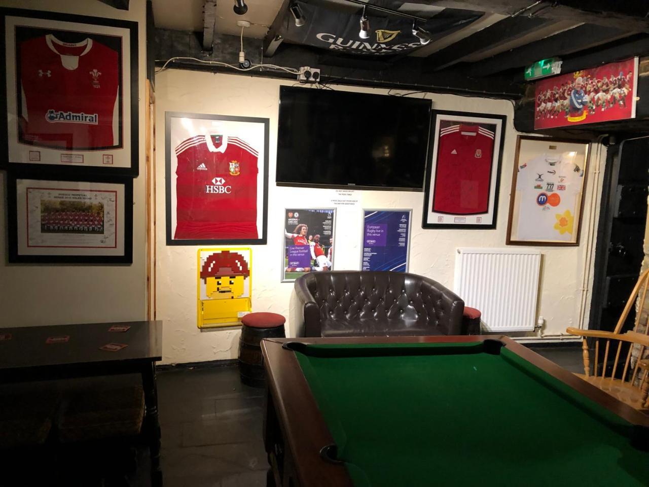The Crosskeys Inn Аск Екстер'єр фото