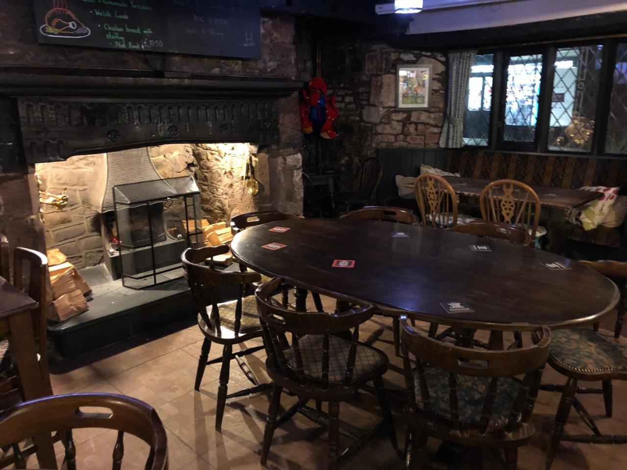 The Crosskeys Inn Аск Екстер'єр фото